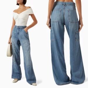 GOOD AMERICAN
Good Ease Relaxed Carpenter Jeans